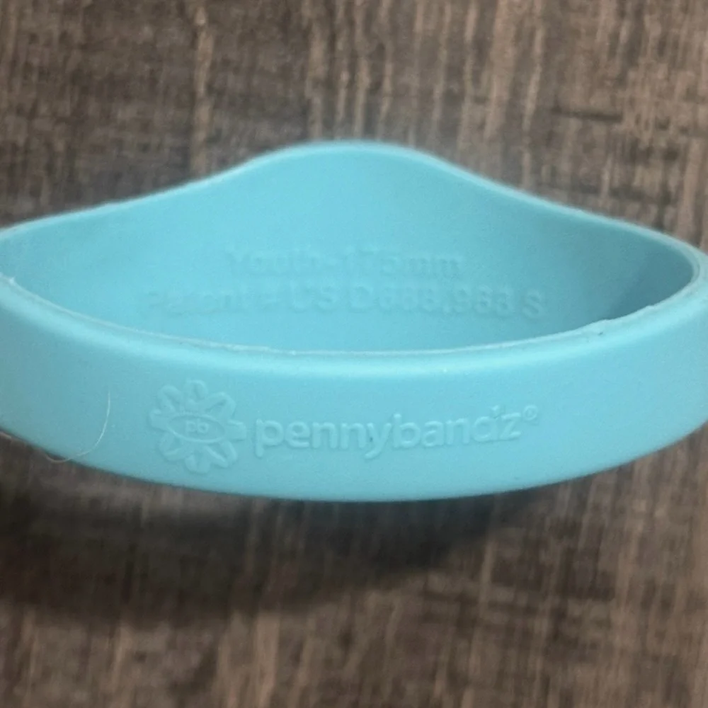 💞 Youth Size Turquoise Blue Pennybandz Rubber Kids Bracelet for Squished Pennies